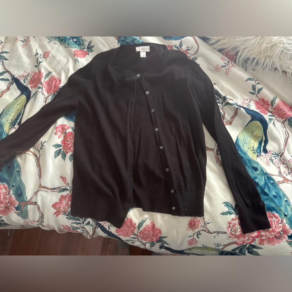 Loft cardigan with cute buttons